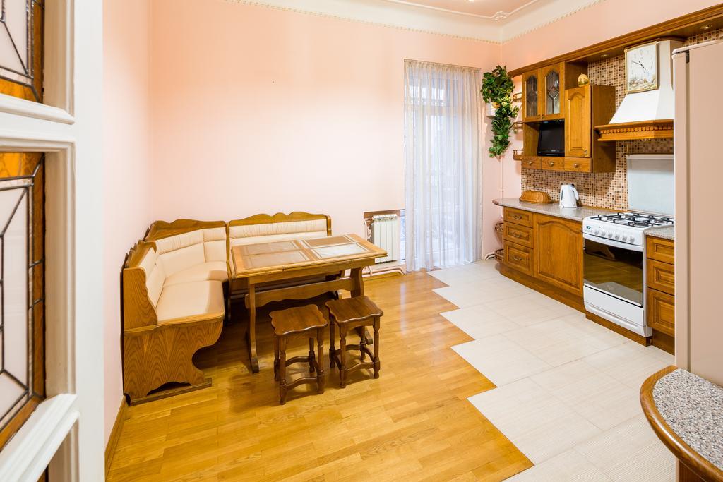 Do Lvova Central Apartments Esterno foto