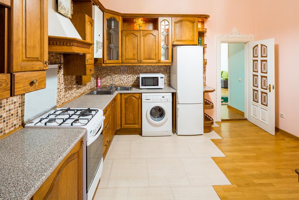 Do Lvova Central Apartments Esterno foto